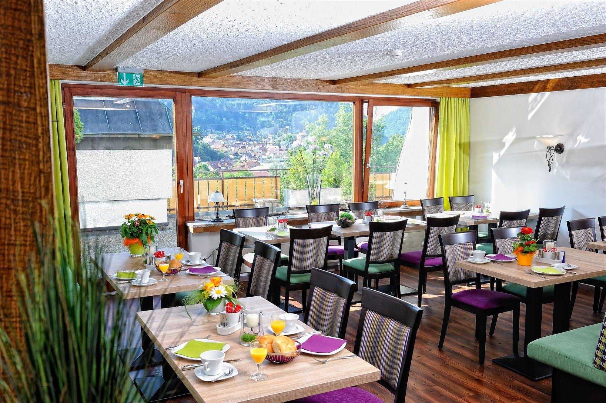 Hotel Am Bad-Wald Bad Liebenzell Exterior photo