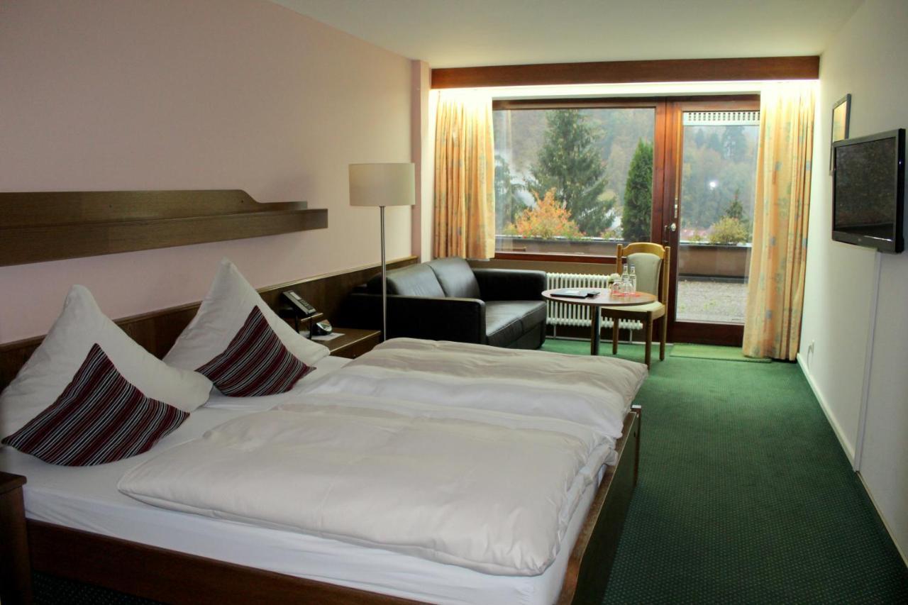 Hotel Am Bad-Wald Bad Liebenzell Exterior photo